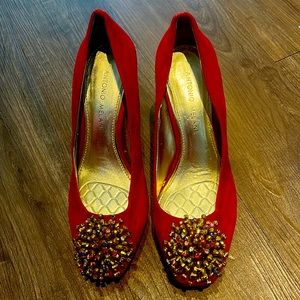 Antonio Melani red suede heels